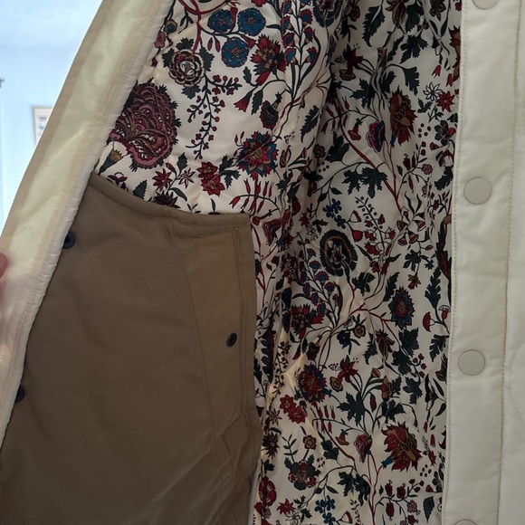 Burton Puffer Jacket - Picture 10 of 15